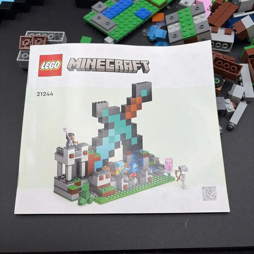 LEGO Minecraft The Sword Outpost 21244 Building Toy 99% Complete